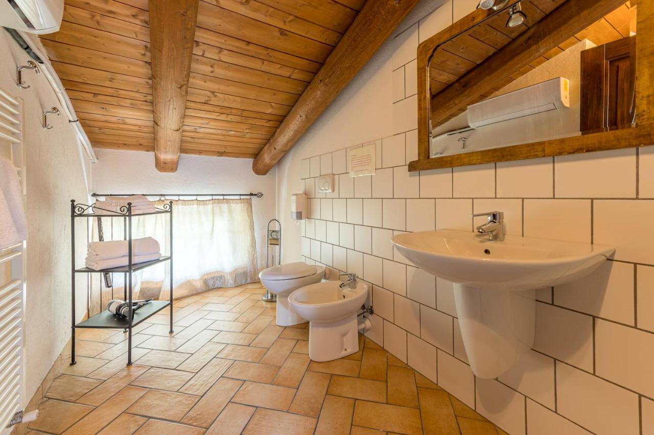Agriturismo Il Nido Di Bacco Villa Салуцо Екстериор снимка