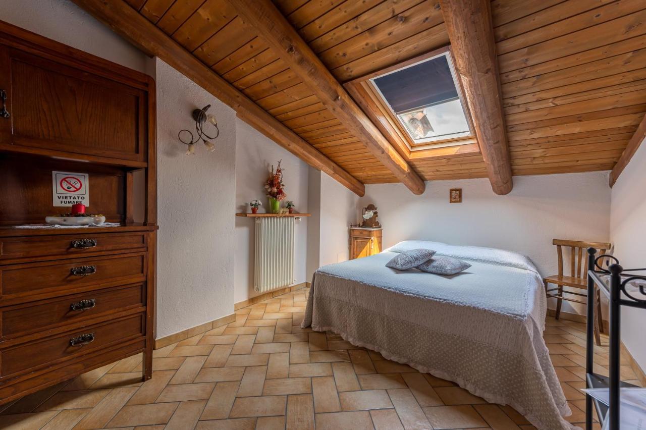 Agriturismo Il Nido Di Bacco Villa Салуцо Екстериор снимка